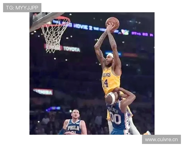 英格拉姆半场高效发挥18分钟斩获10分3篮板3助攻2盖帽助球队领先